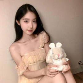 清纯稚嫩的囡囡