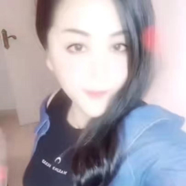 会艳舞的骚货熟女